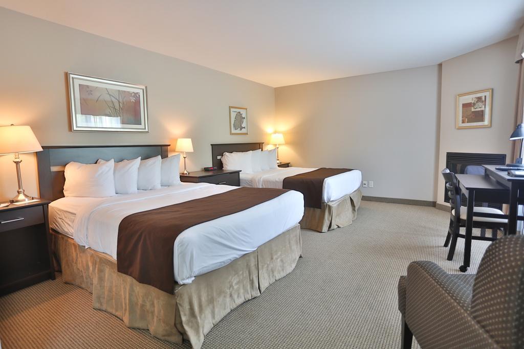 Hotel Le Versailles Saint-Sauveur-des-Monts Стая снимка