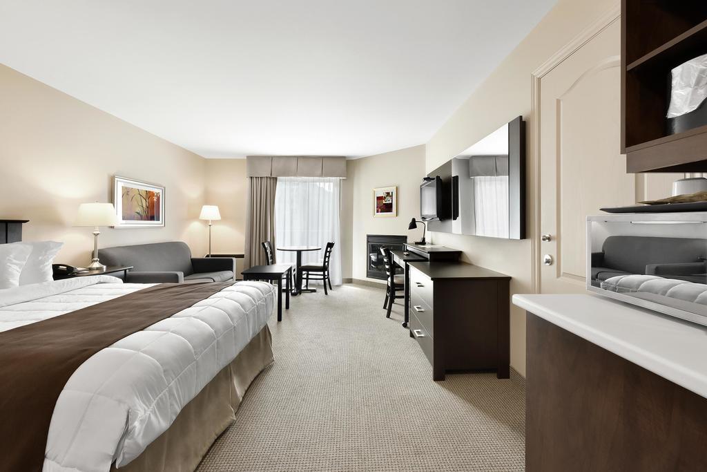 Hotel Le Versailles Saint-Sauveur-des-Monts Стая снимка