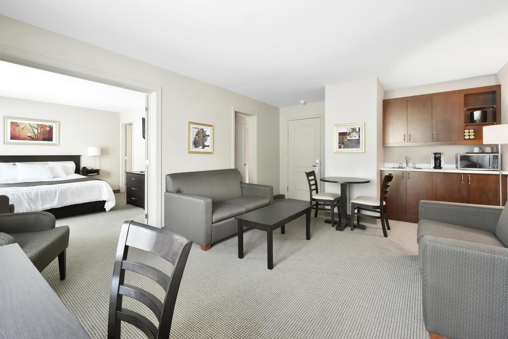 Hotel Le Versailles Saint-Sauveur-des-Monts Стая снимка