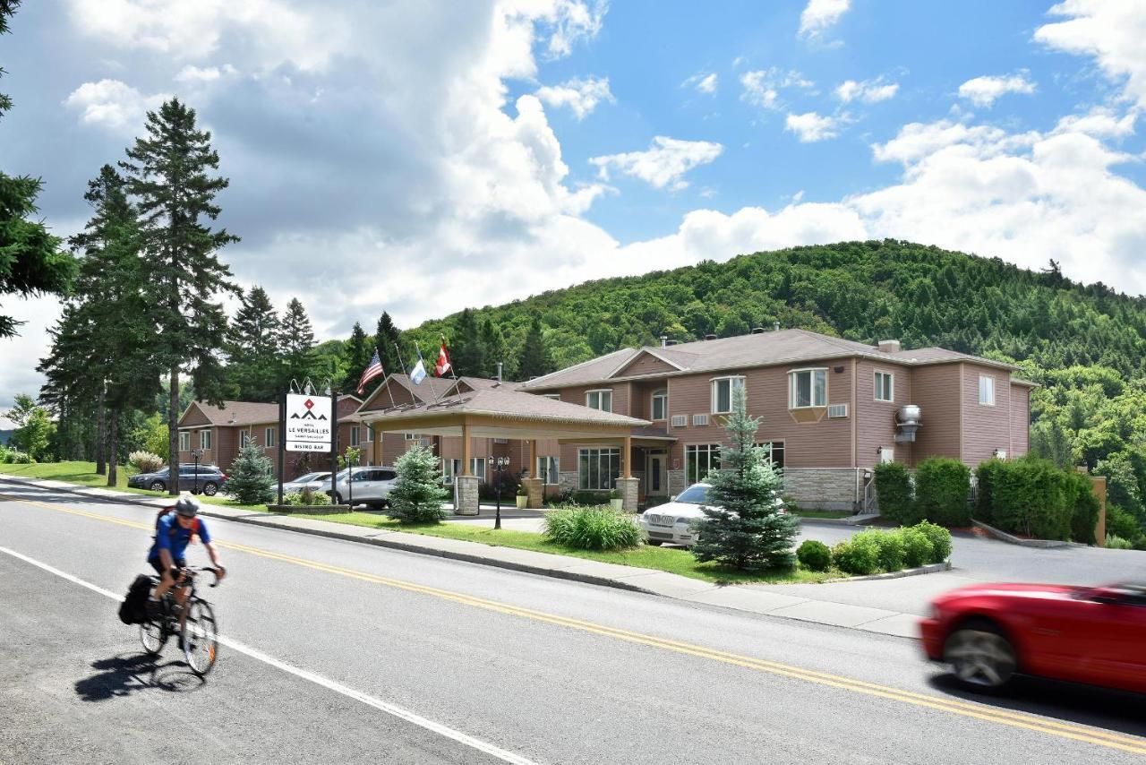 Hotel Le Versailles Saint-Sauveur-des-Monts Екстериор снимка